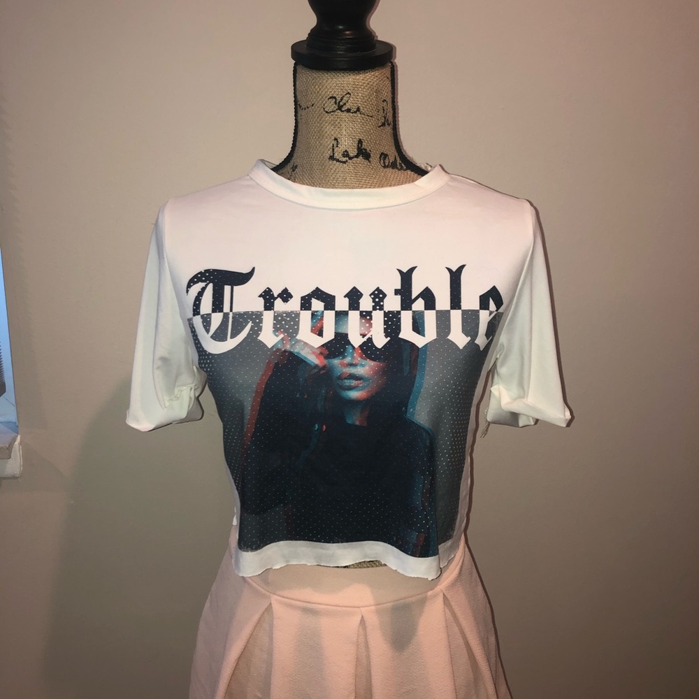 Crop top - Picture 2 of 4